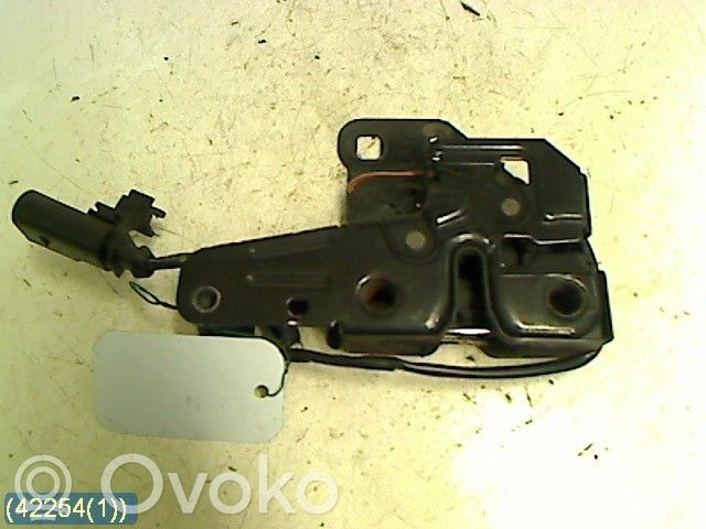 Serrure de capot   4F0823509