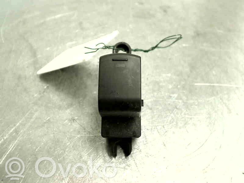 Subaru Outback Electric window control switch 