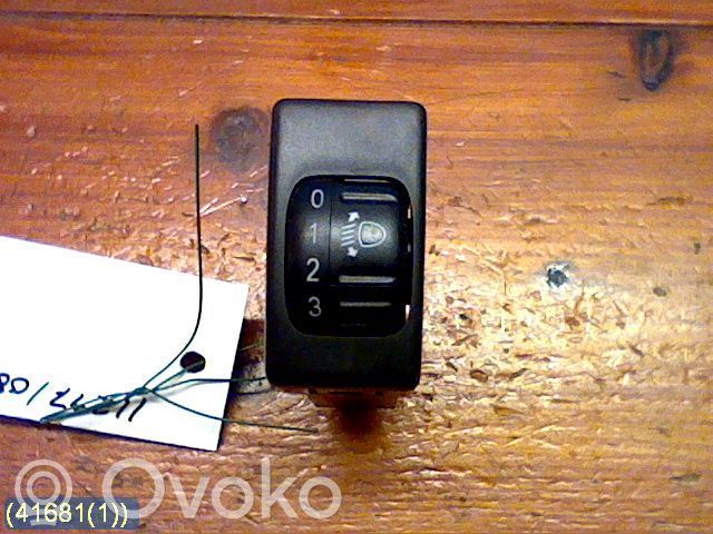 Isuzu D-Max Panel lighting control switch 