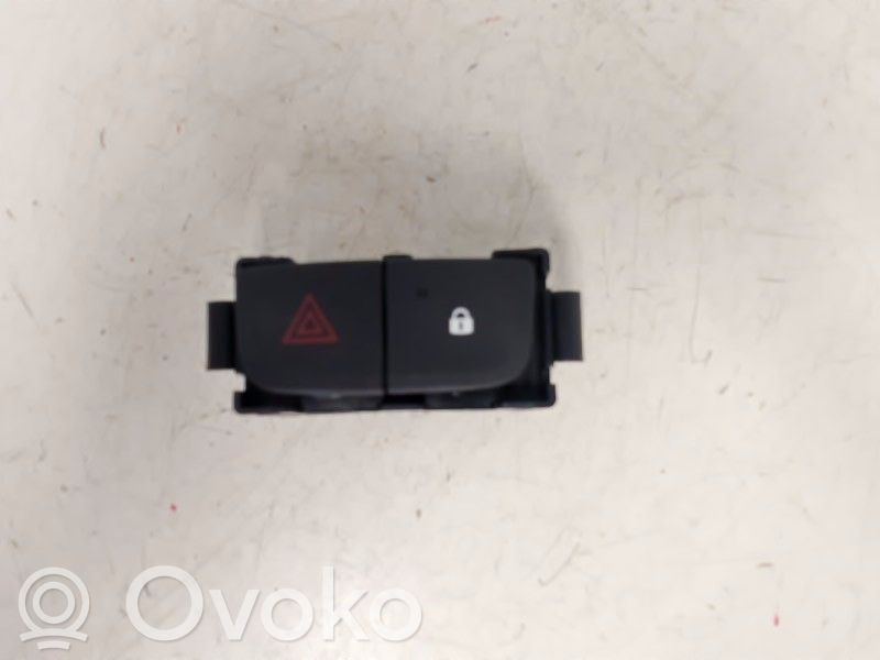 Botón interruptor de luz de peligro   252100622R,E3160101