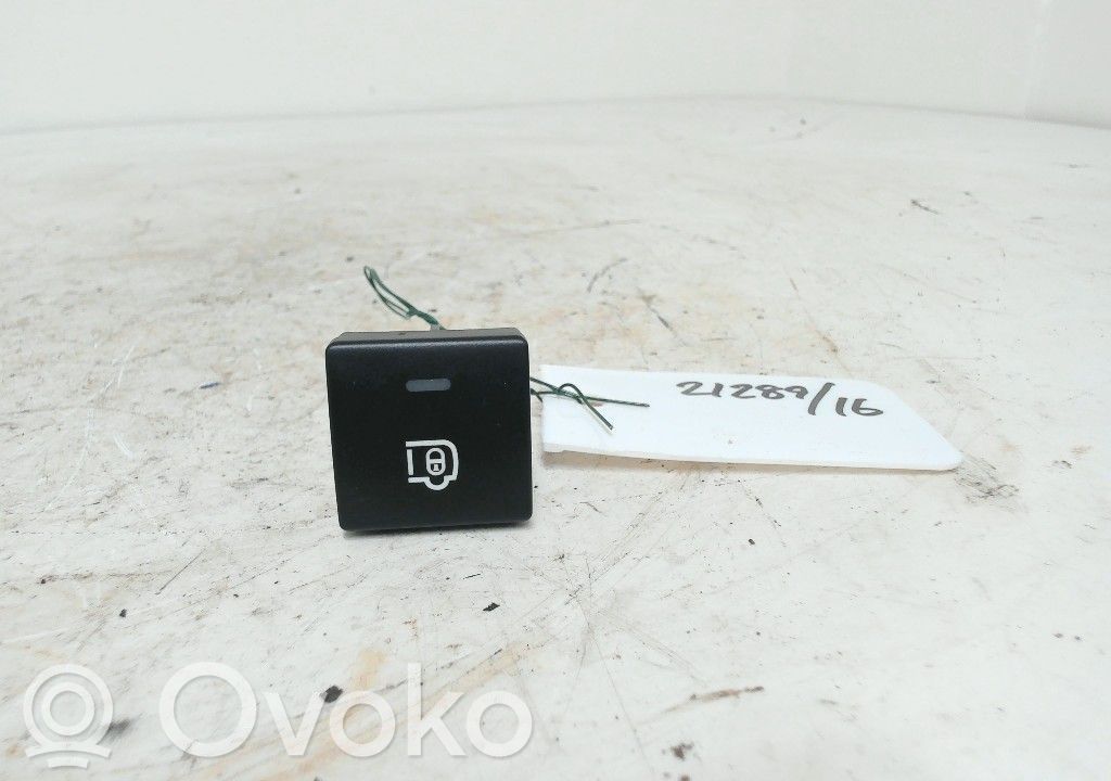 Citroen Berlingo Central locking switch button 