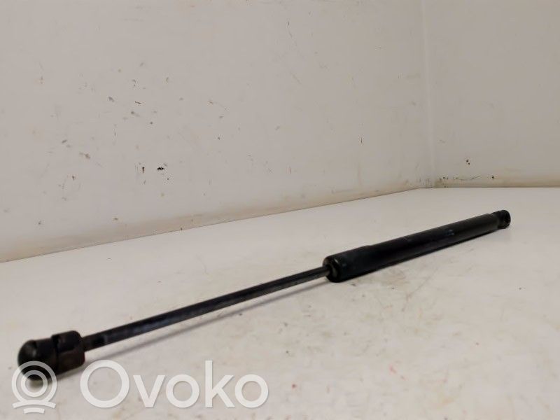 KIA Ceed Puntone del portellone posteriore