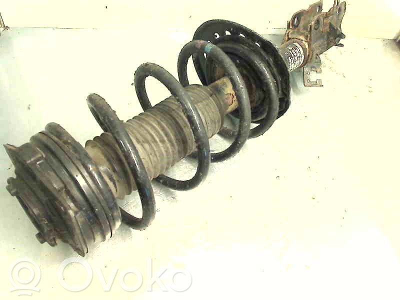 Nissan Qashqai Ansamblu amortizor cu arc față 