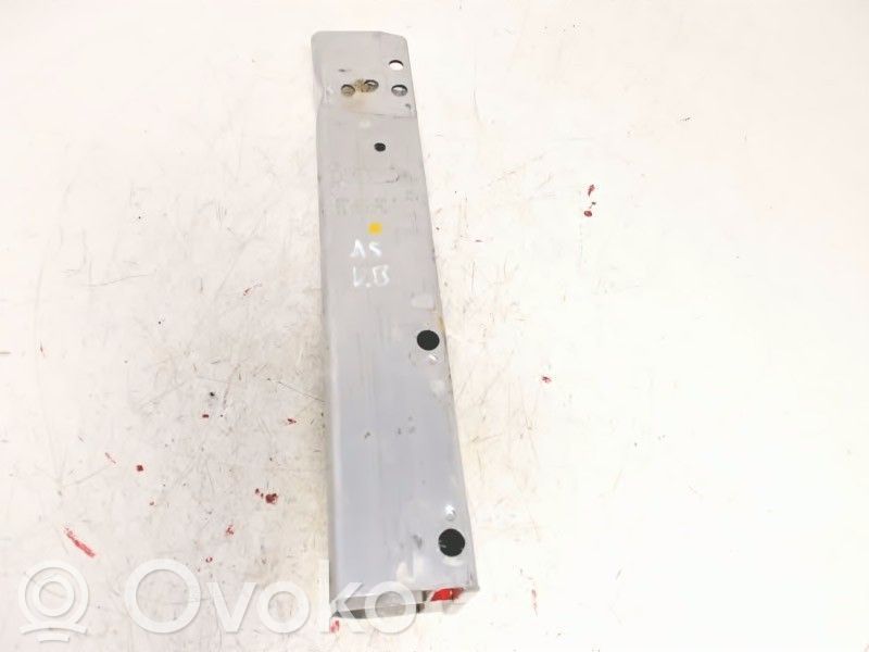 Dekoratīvie elementi   8K0807331B