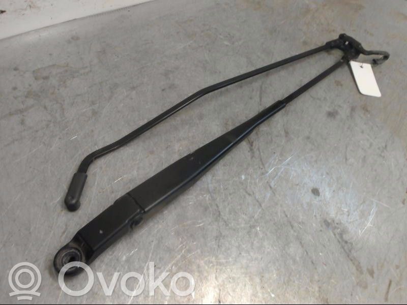 Citroen C1 Front wiper blade arm 