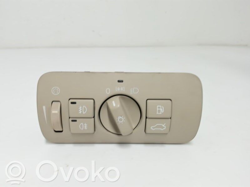 Volvo V70 Light switch 