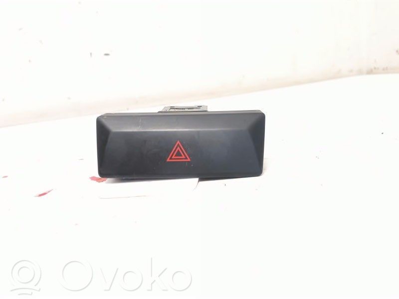 Nissan NP300 Hazard light switch 