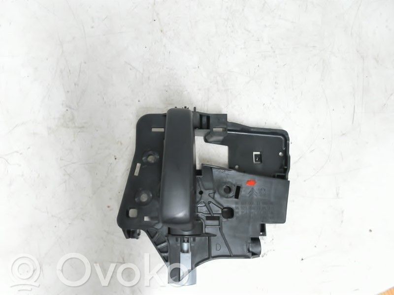 Peugeot Partner Front door interior handle 