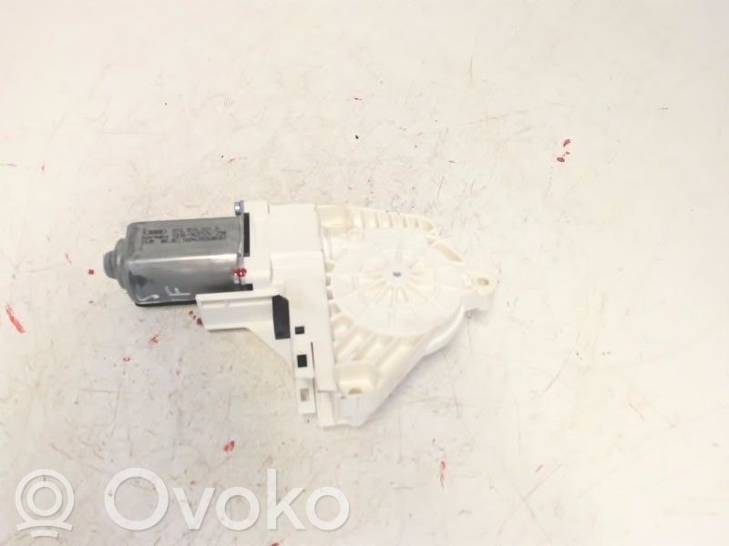 Audi A5 8T 8F Silnik regulatora szyby drzwi przednich 