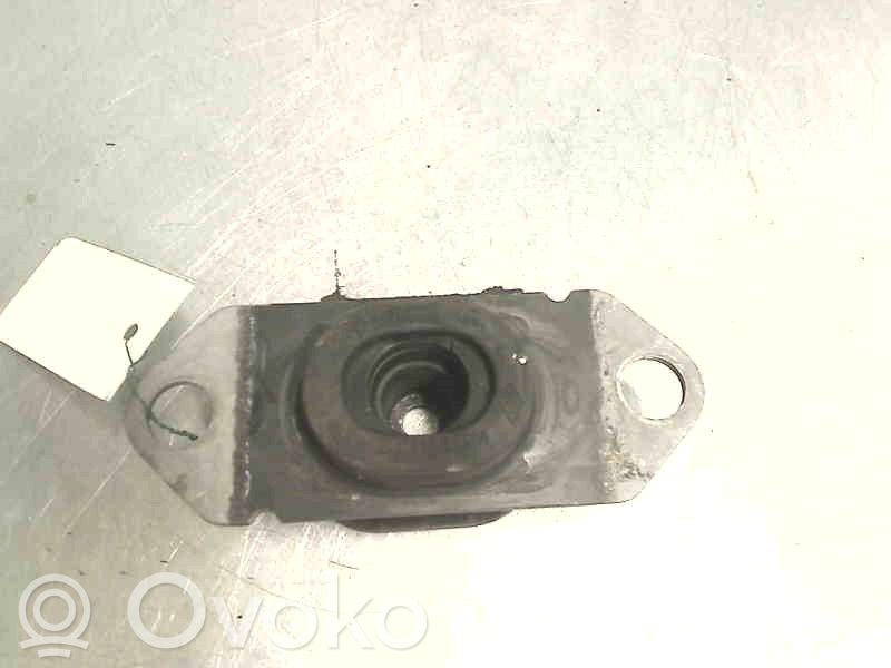 Engine mount bracket   11220BN720,8200352861A
