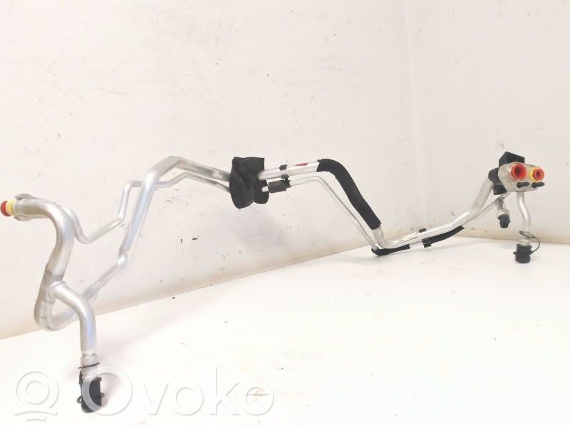 Ilmastointilaitteen putki (A/C)   31404483