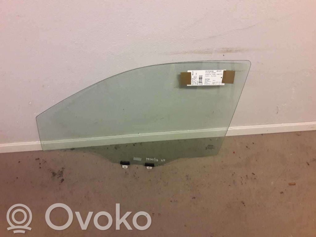 Nissan NP300 Vitre de fenêtre porte avant (4 portes)