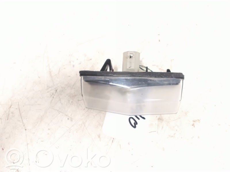 Toyota Prius (XW30) Lampa oświetlenia tylnej tablicy rejestracyjnej 