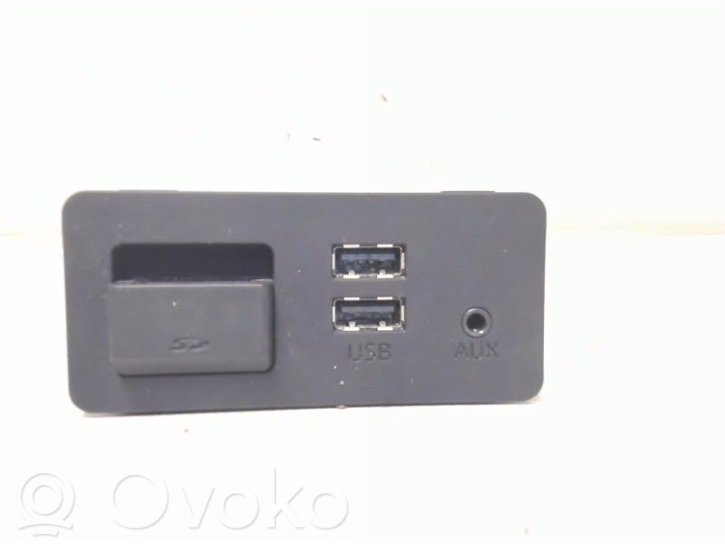 Enchufe conector USB   D09H669U0,MD412446,D09H669U0