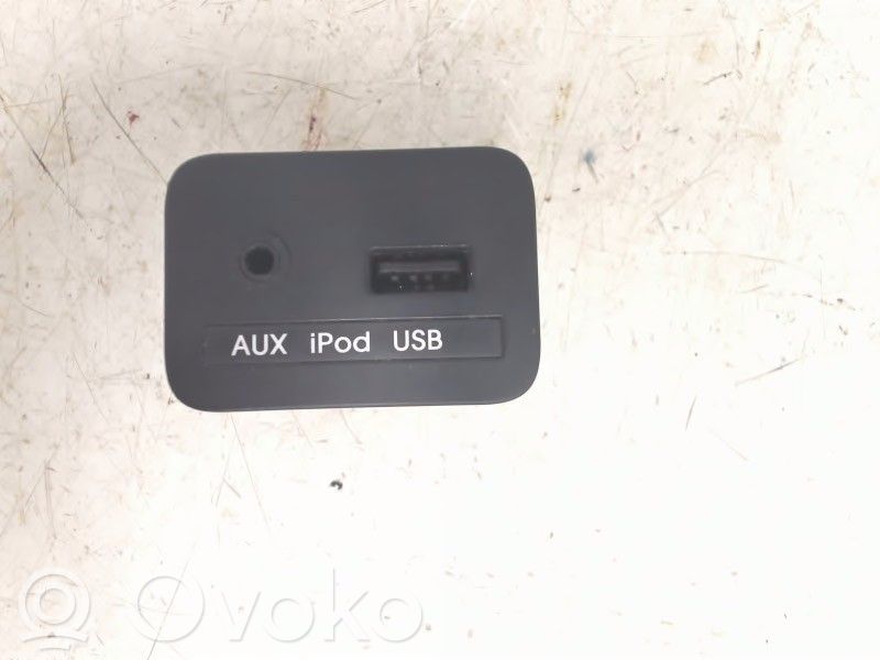 KIA Optima USB socket connector 