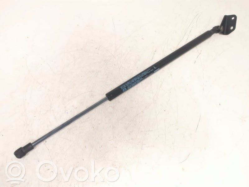 Mazda CX-3 Tailgate strut 