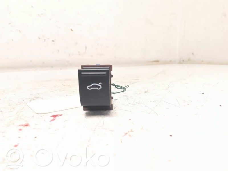 Tailgate/boot open switch button   3AA959831,3AA959831