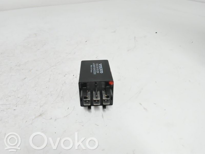 Volvo 940 Window wiper relay 