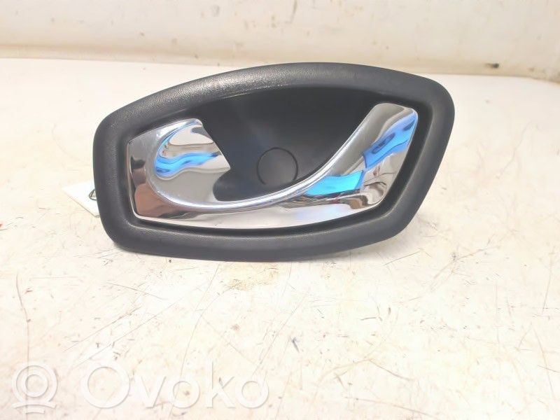 Opel Vivaro Front door interior handle 