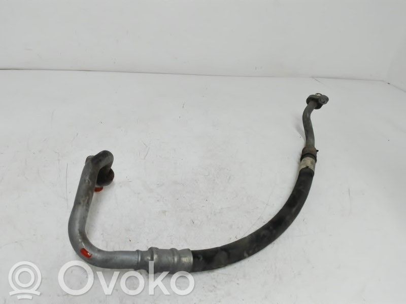 Ilmastointilaitteen putki (A/C)   31250476,31250476
