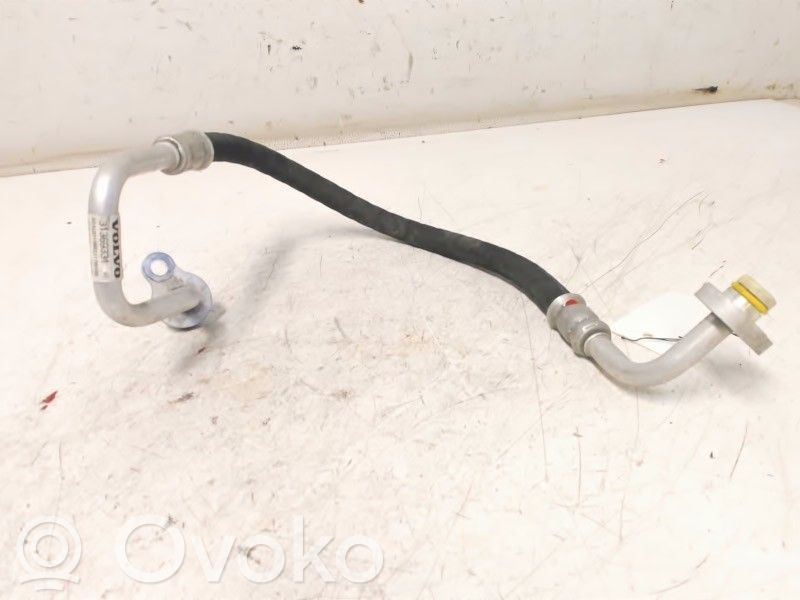 Ilmastointilaitteen putki (A/C)   31369331,31369331