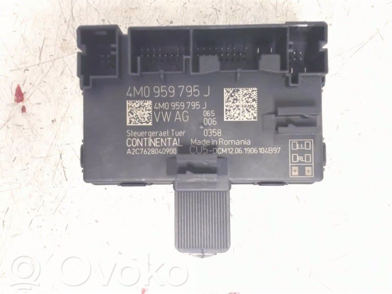 Durų elektronikos valdymo blokas   A2C7628040900,4M0959795J