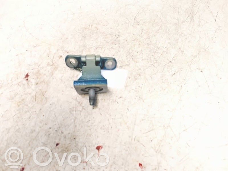 Tailgate/trunk/boot hinge   8U0827299F