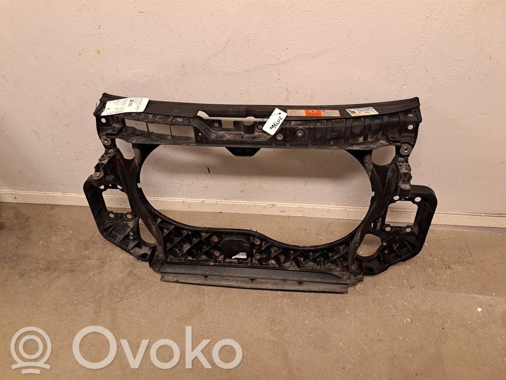 Панель радиаторов   4F0805594D
