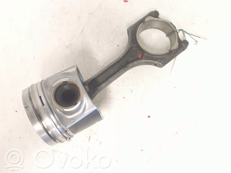 Piston   31375187