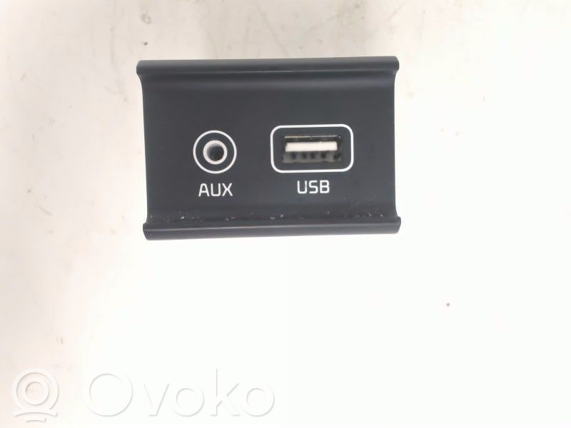Enchufe conector USB   96120D4500,96120D4500