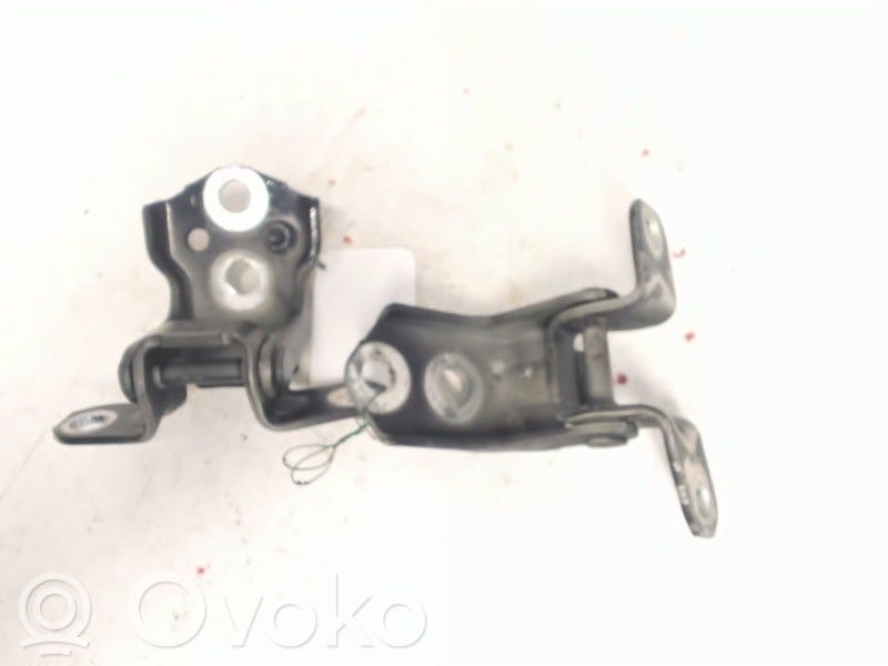 Ford Ranger Front door upper hinge 