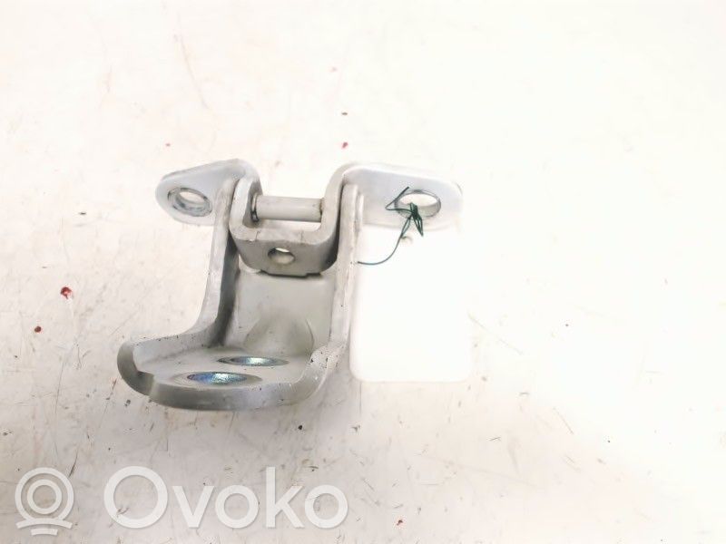 Front door lower hinge   793103K000