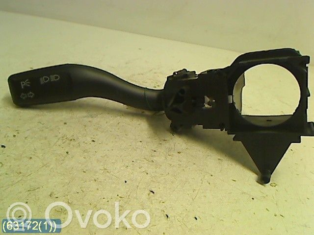 Suuntavilkun vipu   4E0953513A,01104601LK