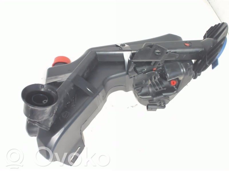 Mercedes-Benz E W213 Rezervor lichid spălare parbriz