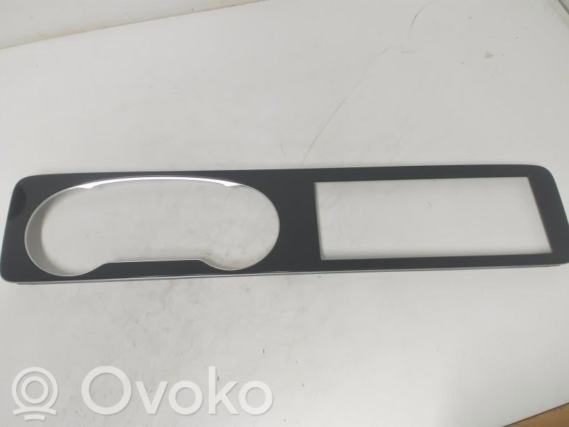 Mercedes-Benz E W213 Cornice cruscotto