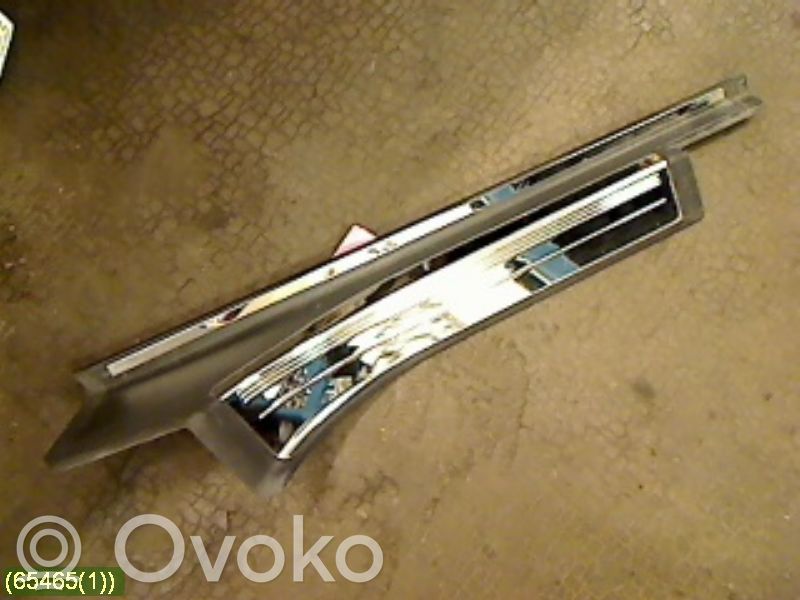 Mercedes-Benz S W220 Copertura del rivestimento del sottoporta posteriore