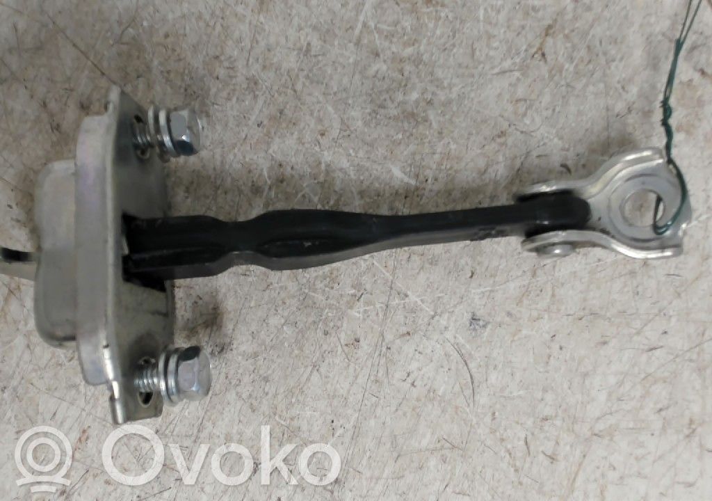 Mitsubishi Outlander Etuoven pidätin 