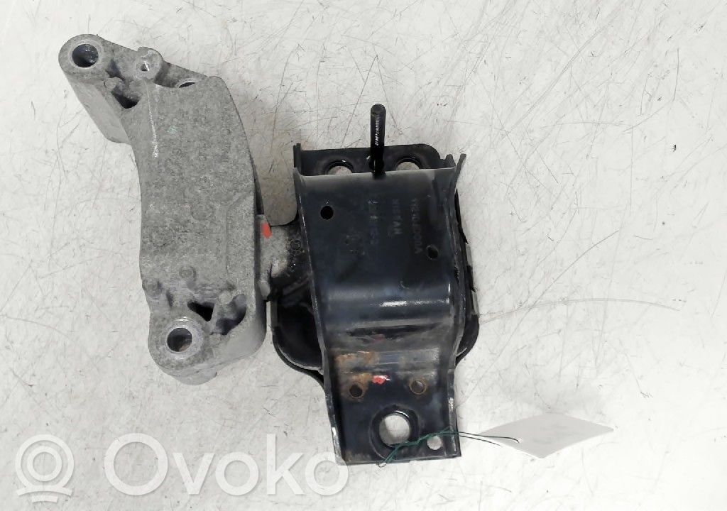 Engine mounting bracket   11210JD00A,11210JD00A