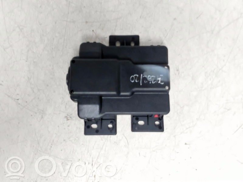 Mercedes-Benz C W205 Módulo de fusible