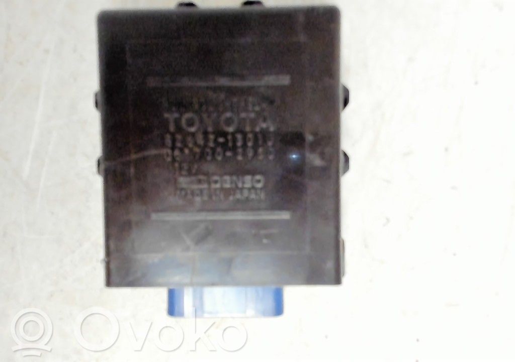 Toyota Hiace (H200) Przekaźnik świateł 