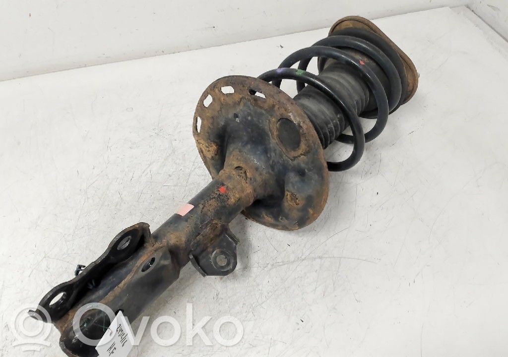 Toyota Avensis T270 Amortiguador delantero con muelle espiral