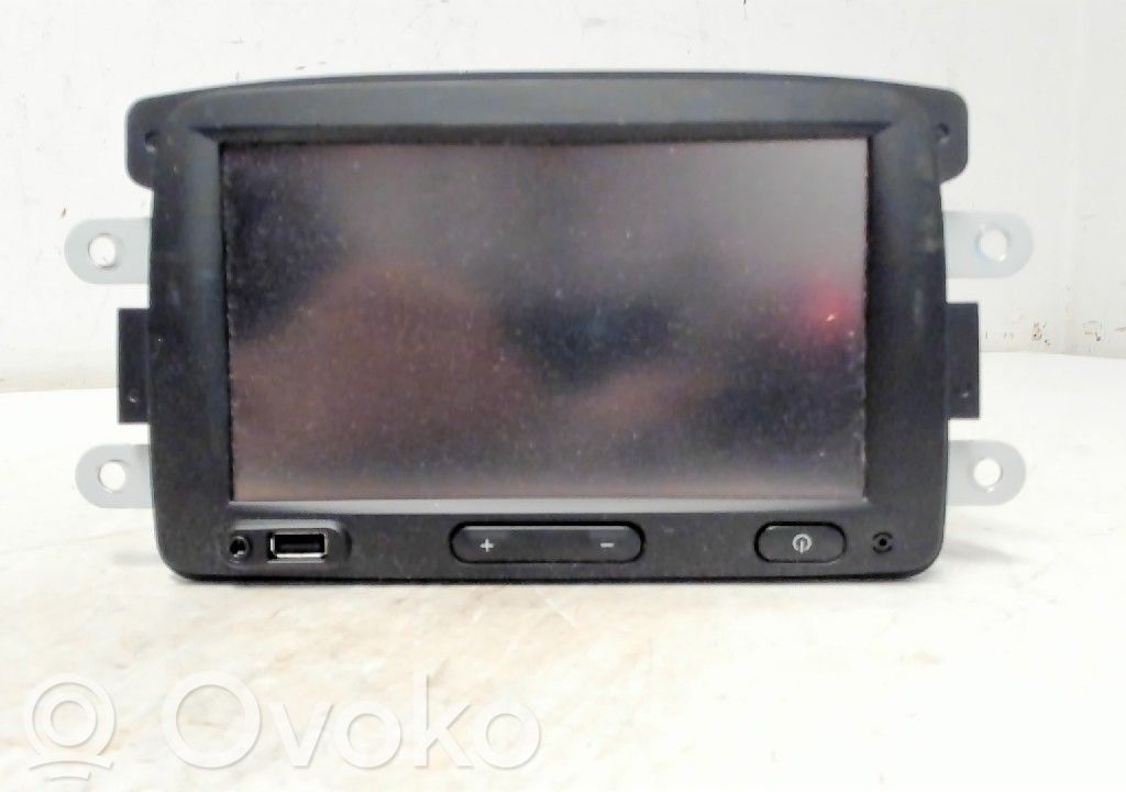Dacia Sandero Unitate principală radio/CD/DVD/GPS 