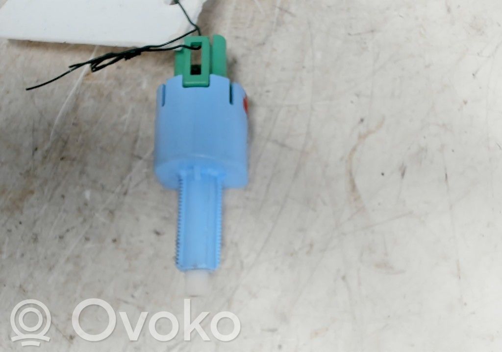 Interruptor sensor del pedal de freno   25320W010P