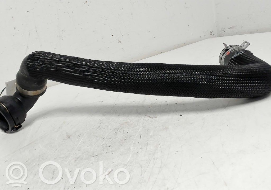 Volvo V70 Engine coolant pipe/hose 