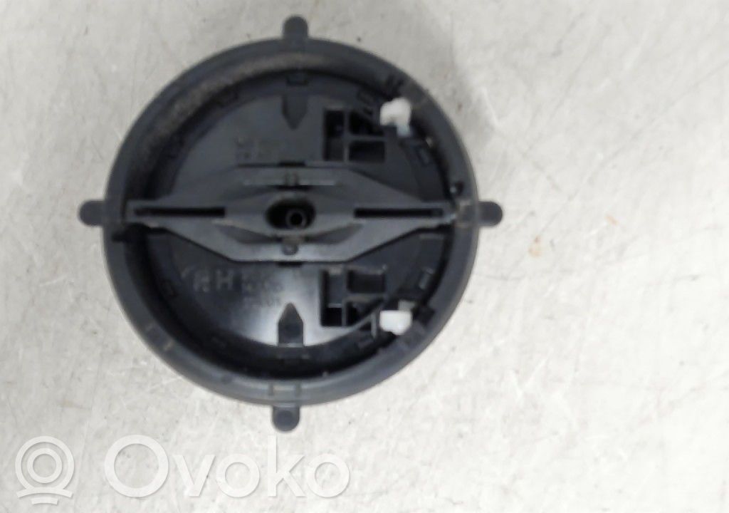 Volkswagen Golf VII Element lusterka bocznego drzwi przednich 