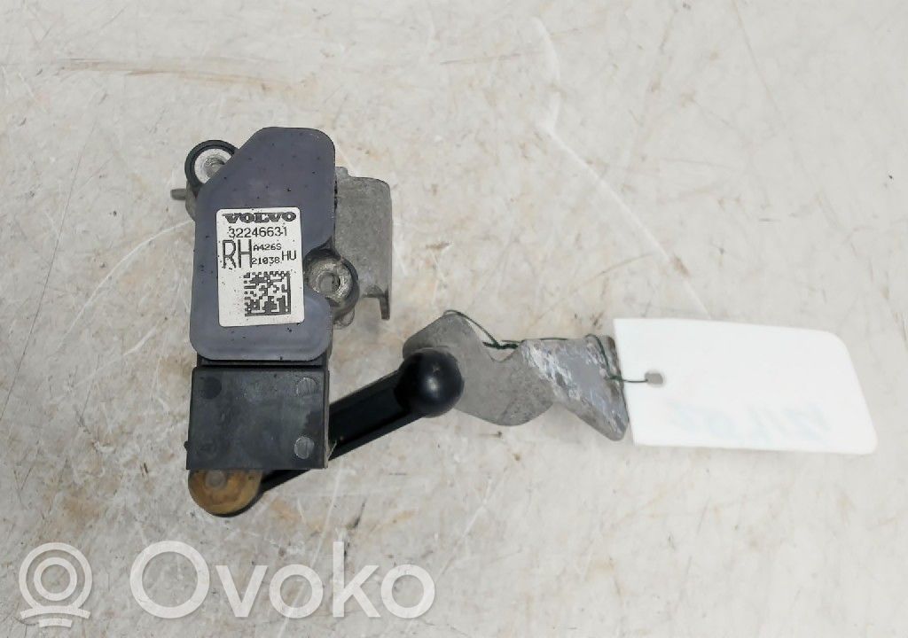 Volvo V60 Senzor nivel far 