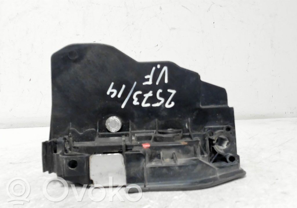 BMW 5 F10 F11 Etuoven lukko 
