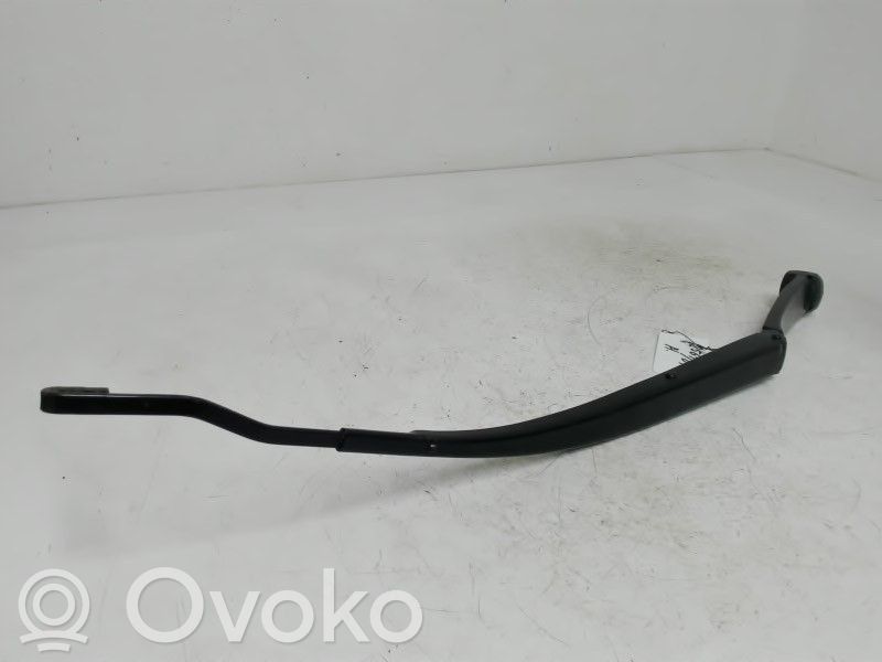 KIA Ceed Front wiper blade arm 