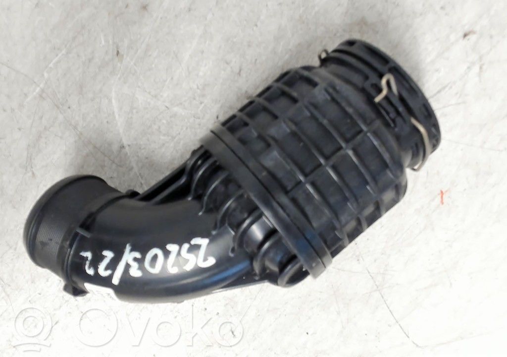 Nissan Primastar Tubo flessibile intercooler 