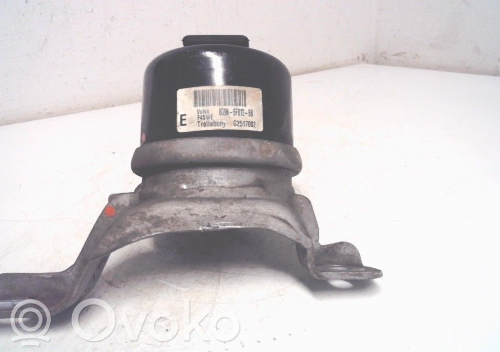 Engine mounting bracket   30793318,8G9N6F012BB